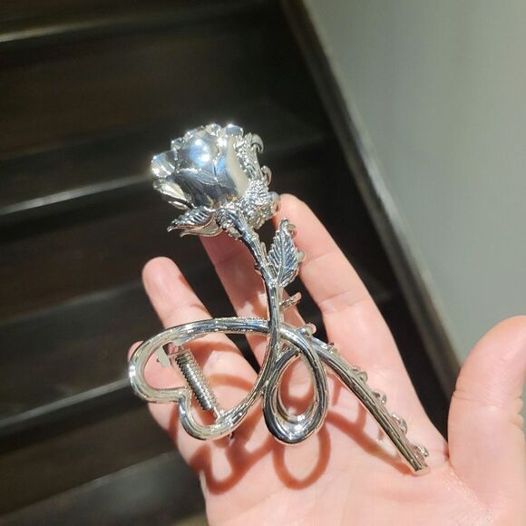 Brand New Top Fashion Silver Rose Hair Clip - Picture 2 of 9